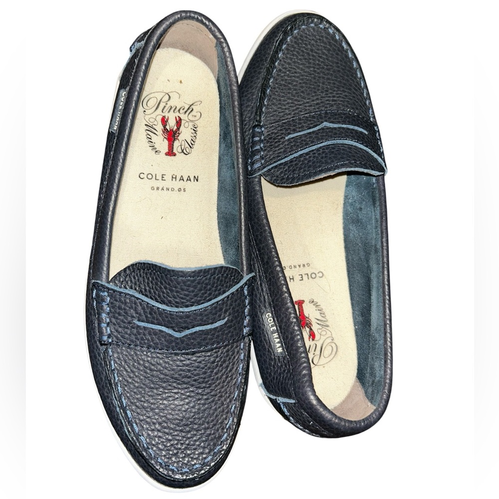 Cole Haan Navy Pebbled Leather Loafers Academia Collegiate Coastal Nantucket